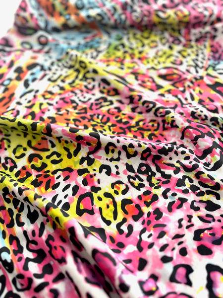 Tela de bañador animal print multicolor